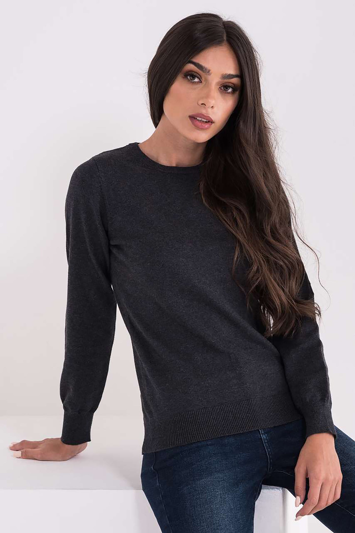 Pulover Clasic decolteu rotund Gri 300